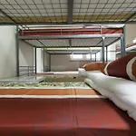 Club Hostel *