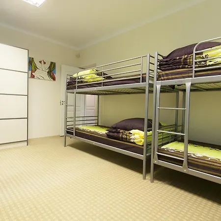 Club Hostel *